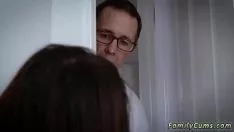 Reproduzir Pornografia na cama com uma super mulher