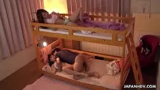 Redare O japoneza micuta e fututa in cur si-n pizda de doi pana nu mai poate