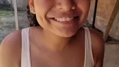 Abspielen Der große Arsch meines Nachbarn macht mich verrückt – Hardcore-Latinx-Dreier mit Creampie