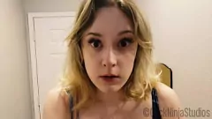 Jouer Une MILF blonde infidèle se fait prendre et punie avec des jouets et de la masturbation