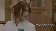 Abspielen Petite Asian Mina Luxx Hardcore Ficken im Restaurant