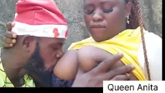 Afspelen Ebony Queen Anita's Wet Pussy krijgt een BBC -geschenk op de boerderij